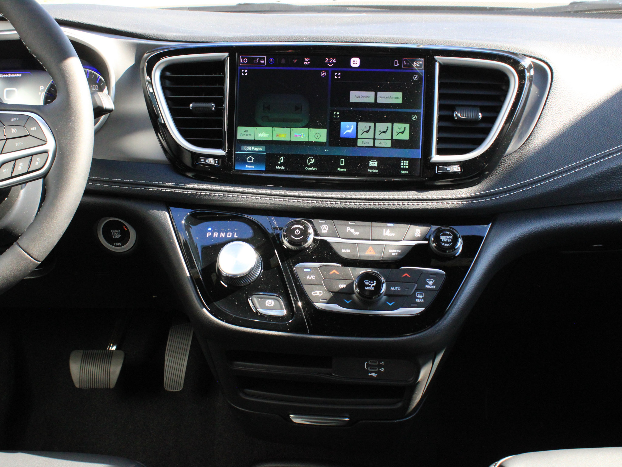 New 2027 Chrysler Pacifica Select FWD image 23