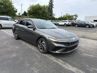 Used 2025 Hyundai Elantra Sport