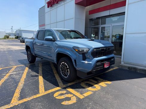 New 2026 Toyota Tacoma TRD Sport AWD/4WD image 5