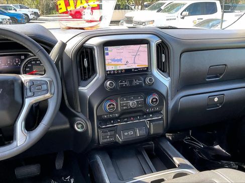 Used 2020 Chevrolet Silverado 2500 LTZ w/ LTZ Premium Package image 6