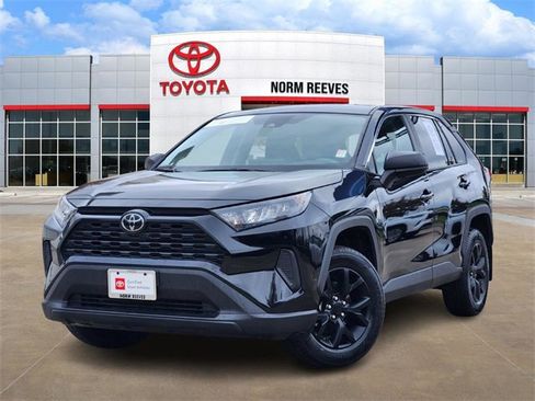 Used 2022 Toyota RAV4 LE image 1