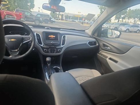 Used 2023 Chevrolet Equinox LT w/ Driver Convenience Package FWD image 10
