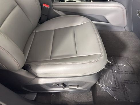 New 2025 Ford Explorer Active w/ Active Comfort Package image 22