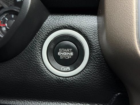 Used 2020 RAM 1500 Laramie AWD/4WD image 33