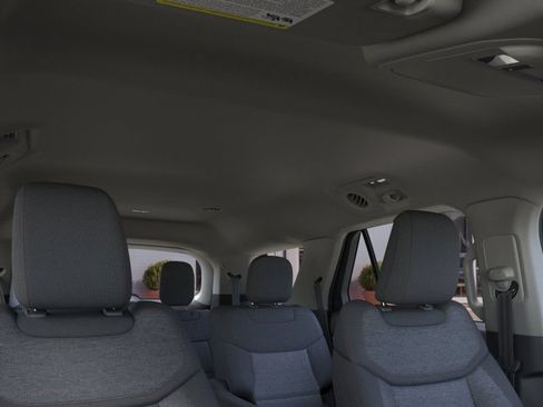 New 2026 Ford Explorer Active AWD/4WD image 22