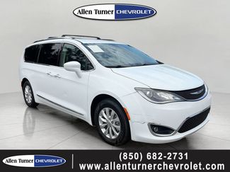 Used 2018 Chrysler Pacifica Touring-L Plus FWD video 1