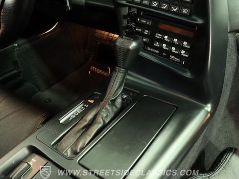 Used 1996 Chevrolet Corvette Convertible RWD image 39