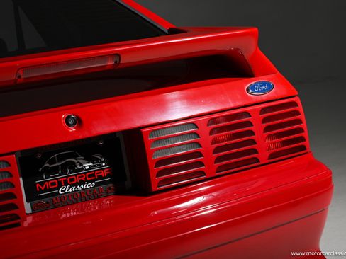 Used 1991 Ford Mustang GT RWD image 16