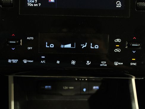 Used 2023 Hyundai Tucson Blue image 16