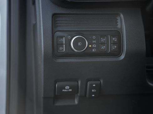 New 2026 Ford F250 Lariat w/ Chrome Package image 47