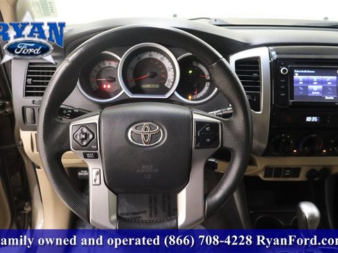 Used 2014 Toyota Tacoma PreRunner image 22