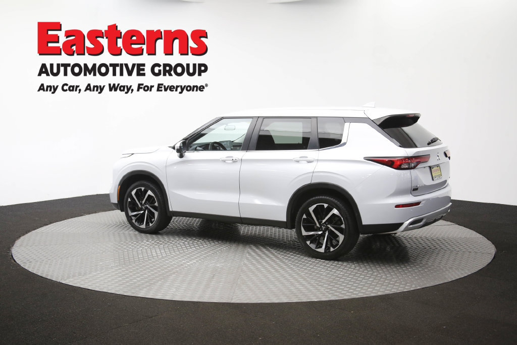 Used 2024 Mitsubishi Outlander SE AWD/4WD image 65