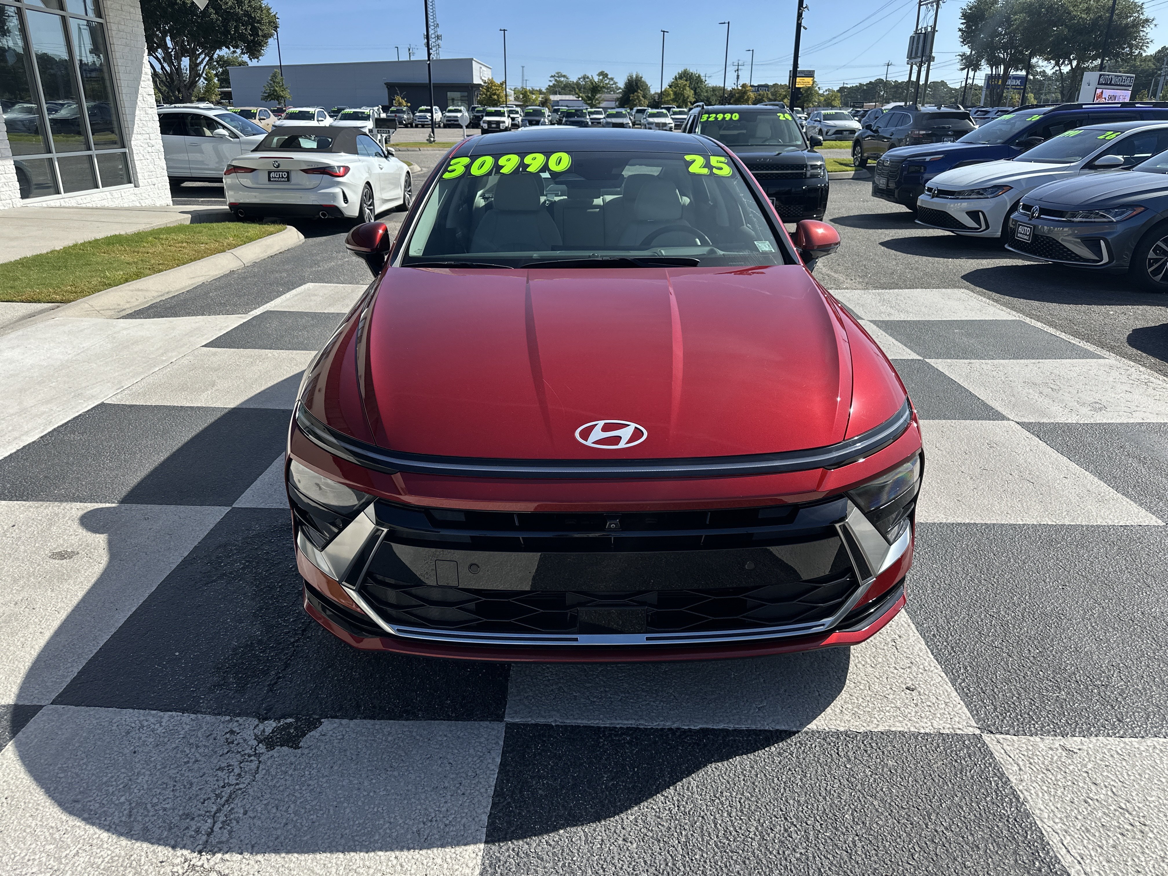 Used 2025 Hyundai Sonata Limited FWD image 2