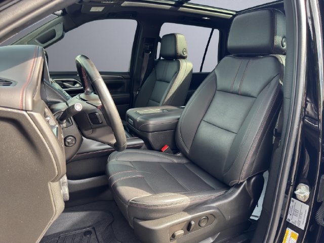 Used 2023 Chevrolet Tahoe RST w/ Luxury Package AWD/4WD image 15