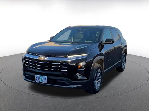 Used 2025 Chevrolet Equinox LT image 7