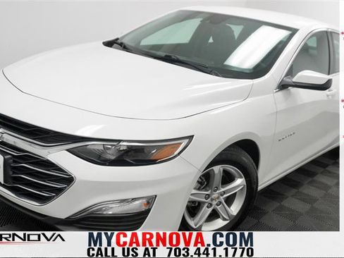 Used 2024 Chevrolet Malibu LS w/ Driver Confidence Package image 1