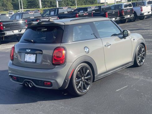 Used 2018 MINI Cooper S FWD image 3
