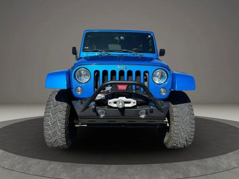 Used 2016 Jeep Wrangler Unlimited Rubicon w/ Connectivity Group image 3