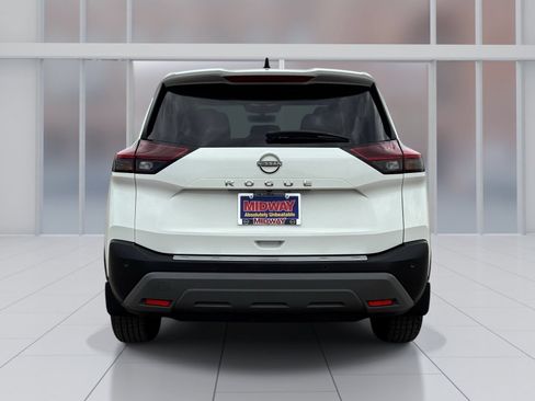 Used 2023 Nissan Rogue S FWD image 5