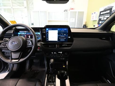 Used 2026 Subaru Outback Limited AWD/4WD image 2