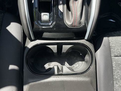 Used 2024 Chevrolet Colorado Z71 w/ Z71 Convenience Package 2 image 21