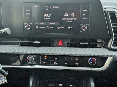 Used 2024 Kia Sportage LX image 22