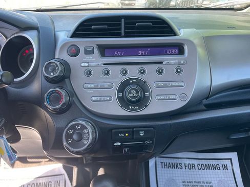 Used 2013 Honda Fit image 18