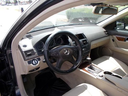 Used 2011 Mercedes-Benz C 300 Luxury image 13