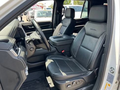 Used 2022 GMC Yukon Denali AWD/4WD image 18