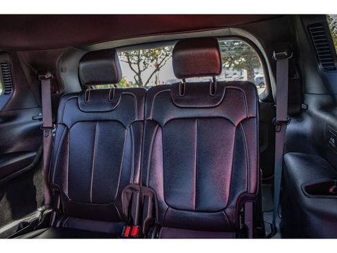 Used 2024 Jeep Grand Cherokee L Limited AWD/4WD image 16