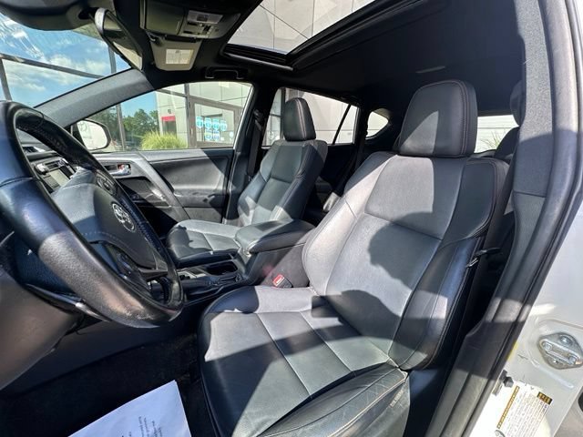 Used 2017 Toyota RAV4 SE w/ Power Special Value Package AWD/4WD image 20
