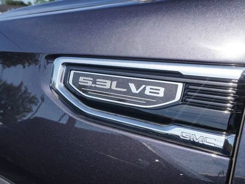 Used 2025 GMC Sierra 1500 SLT AWD/4WD image 6