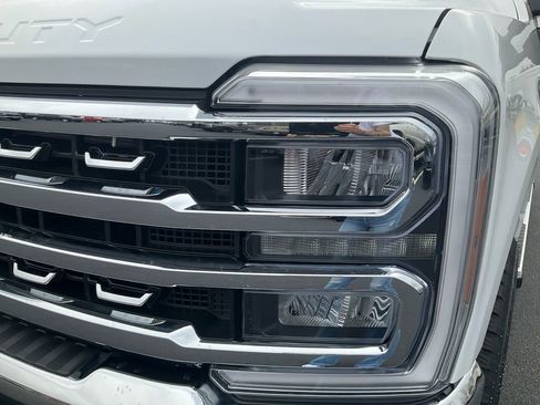 New 2026 Ford F250 Lariat w/ Chrome Package AWD/4WD image 9