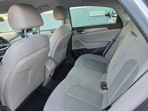 Used 2018 Hyundai Sonata SE FWD image 10