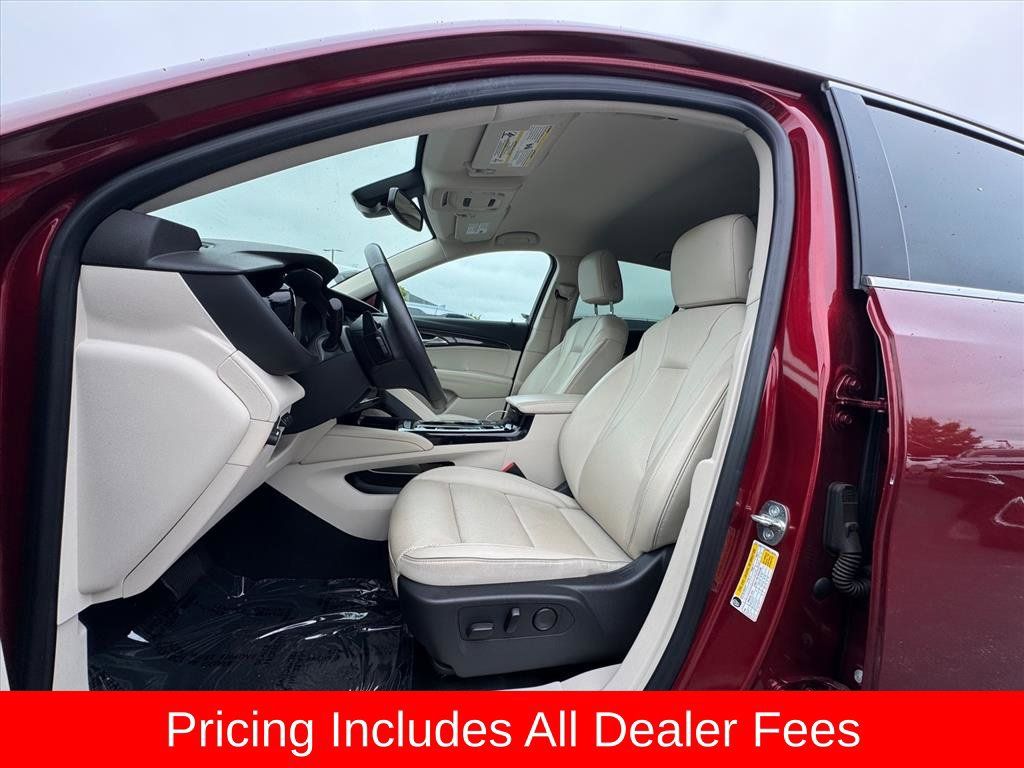 Used 2021 Buick Envision Essence w/ Technology Package I AWD/4WD image 17