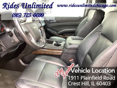 Used 2015 Chevrolet Suburban LT w/ Luxury Package image 15