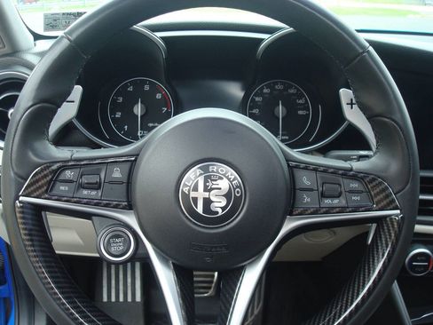 Used 2019 Alfa Romeo Giulia Ti Sport w/ Quick Order Package 22S Sport image 13