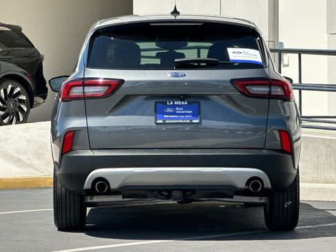 Certified 2024 Ford Escape Active FWD image 4