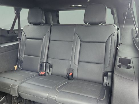 Used 2022 GMC Yukon XL Denali AWD/4WD image 9