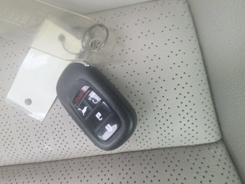 Certified 2023 Honda Civic EX-L image 32
