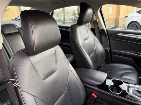 Used 2014 Ford Fusion Titanium FWD image 23