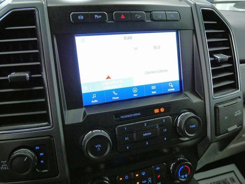 Used 2020 Ford F350 XLT w/ XLT Premium Package image 32