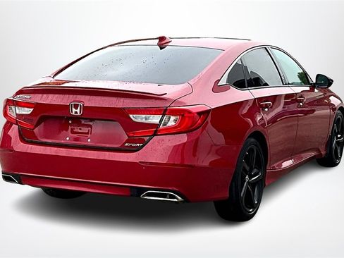 Used 2018 Honda Accord Sport image 5