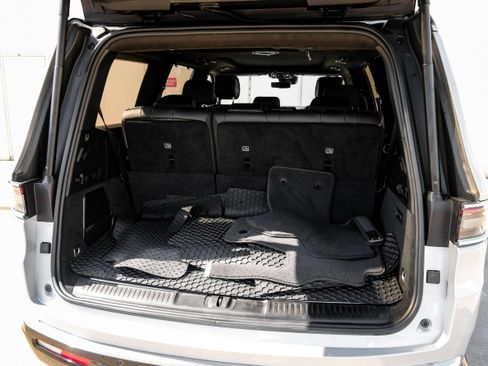 Used 2022 Jeep Grand Wagoneer Series III w/ Flexible Seating Group AWD/4WD image 66