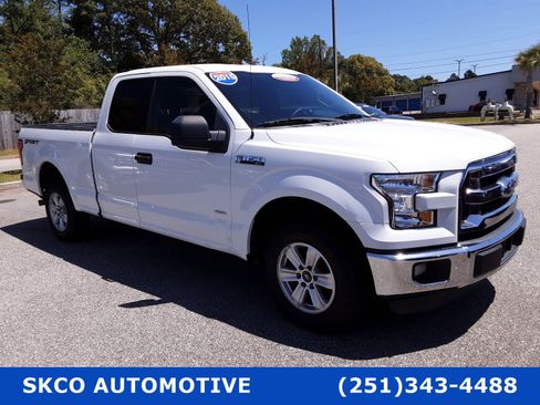 Used 2015 Ford F150 XLT image 7