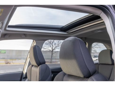 Used 2021 Subaru Forester Premium image 17