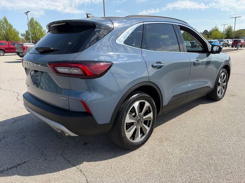 Used 2025 Ford Escape Platinum w/ Premium Technology Package FWD image 7
