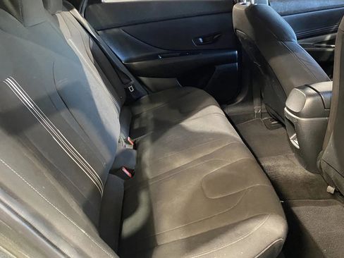 Used 2025 Hyundai Elantra Sport image 7
