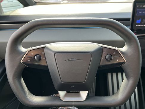 Used 2024 Tesla Cybertruck AWD Crew Cab image 16