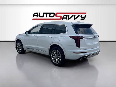 Used 2022 Cadillac XT6 Premium Luxury image 5